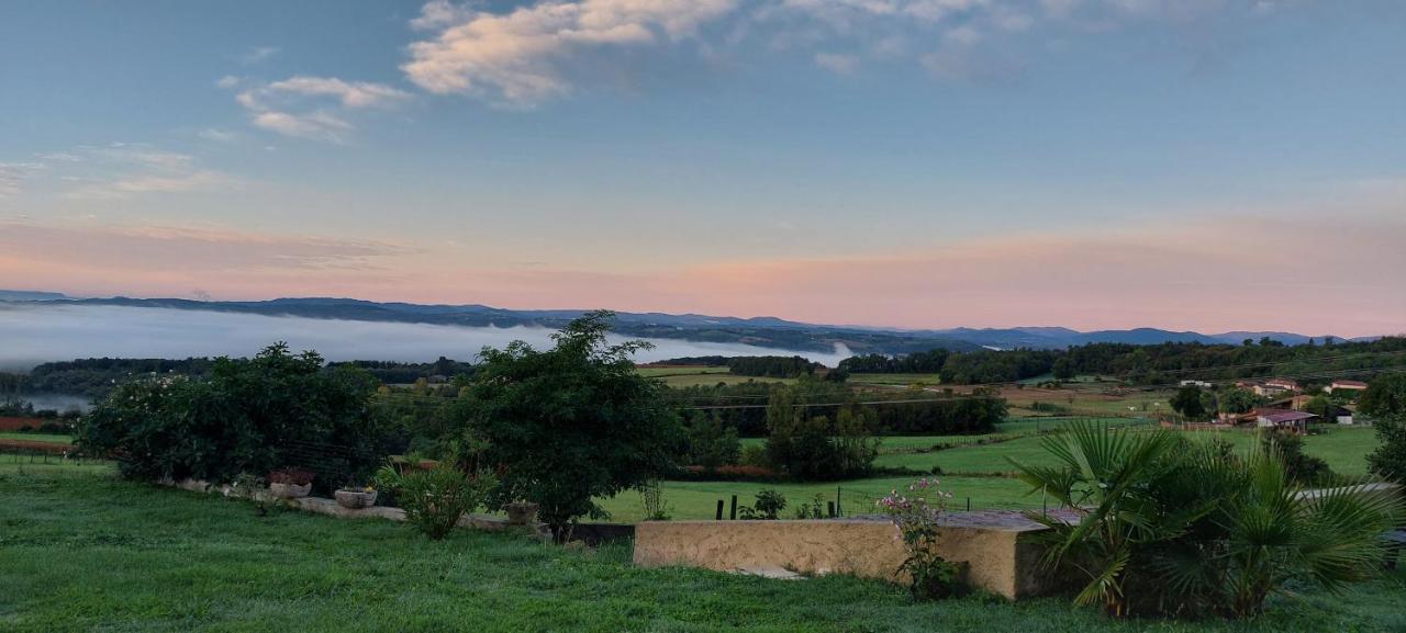 Le Prieure La Motte-de-Galaure Exterior foto