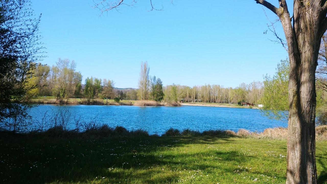 Le Prieure La Motte-de-Galaure Exterior foto